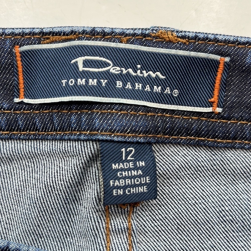 Tommy Bahama Crop Mid Rise Size 12 - Picture 9 of 16